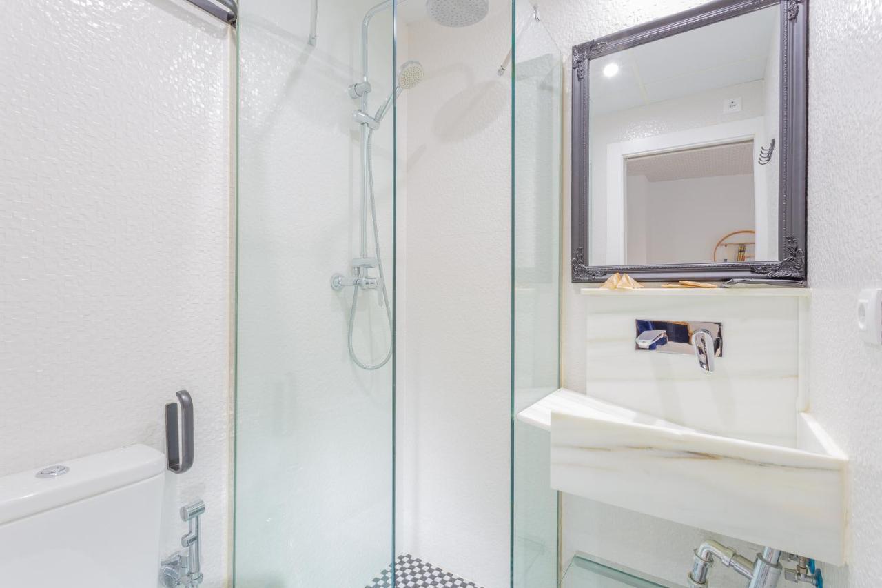 Apartamento Estudio Real Suites 格拉纳达 外观 照片